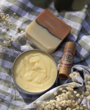 Coffret en édition limitée pour la Saint Valentin contenant 3 cosmétiques bio de la marque BE by Emma